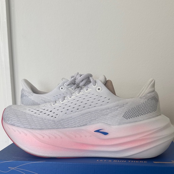 Brooks women’s Glycerin Max run/ walk neutral 9.5 - Picture 4 of 8